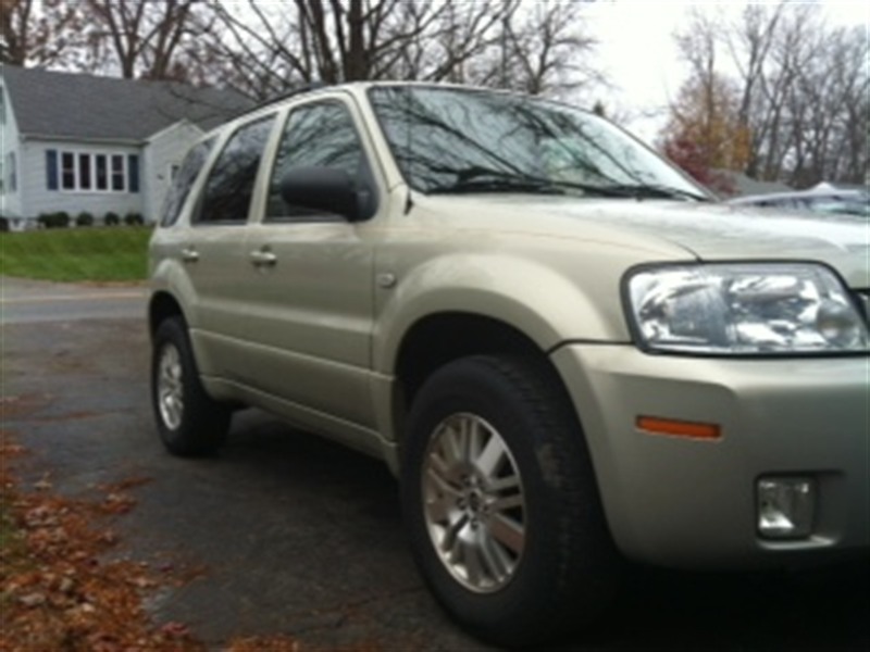 2005 Mercury Mariner for sale by owner in ALBANY
