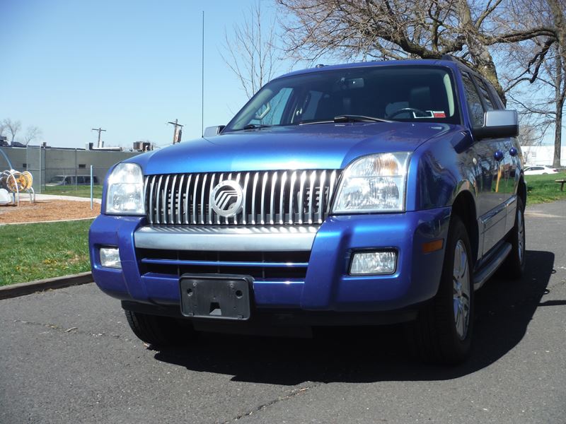 2010 Mercury Mountaineer for sale by owner in Hatboro