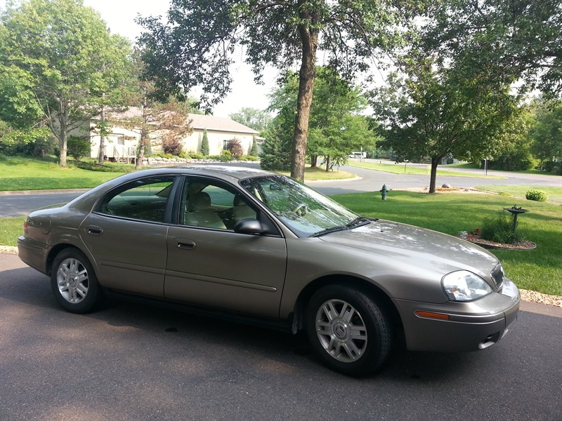 2005 Mercury Sable for sale by owner in MINNEAPOLIS