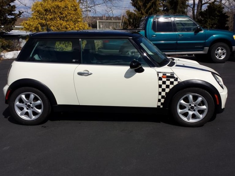 2006 MINI Cooper for sale by owner in COPLAY