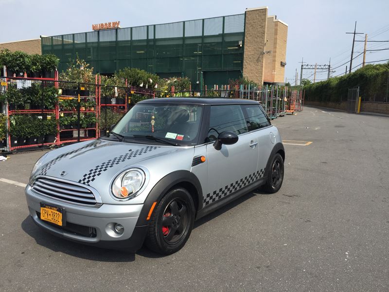 2010 MINI Cooper for sale by owner in LONG ISLAND CITY