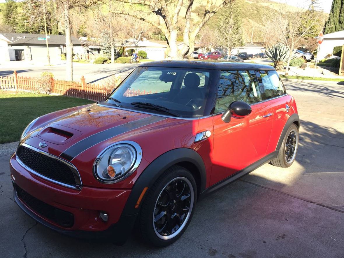 2011 MINI Cooper for sale by owner in San Jose