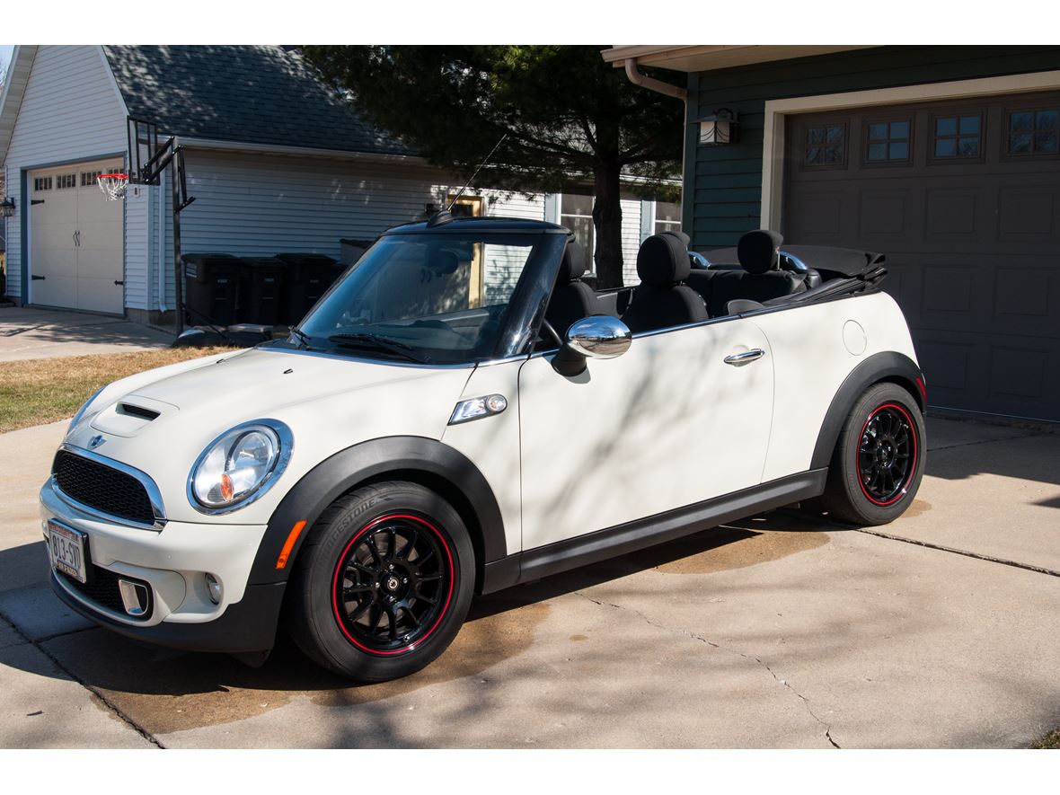 2012 MINI Cooper for sale by owner in Stoughton