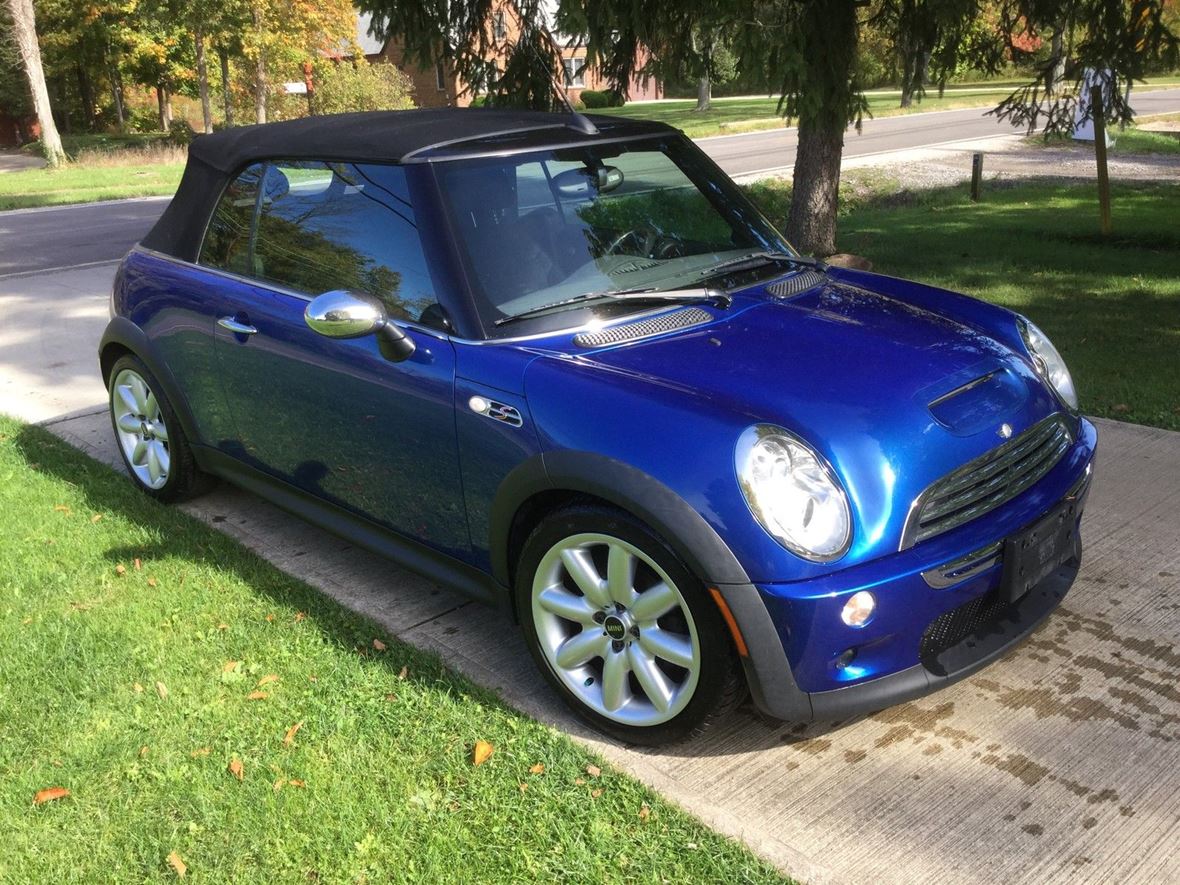 2004 MINI Cooper Coupe for sale by owner in Minneapolis