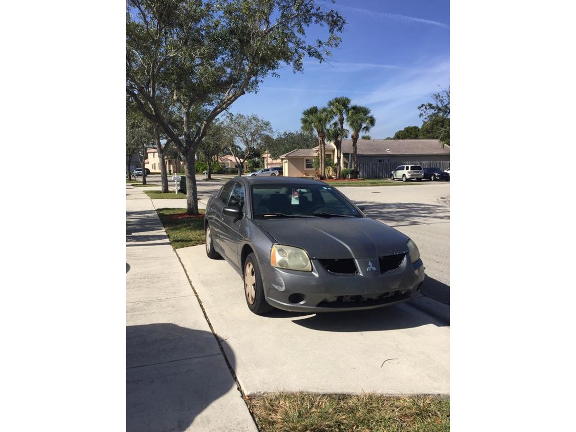 2004 Mitsubishi Galant for sale by owner in Pembroke Pines