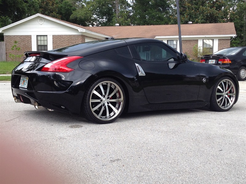 2009 Nissan 370Z for sale by owner in JACKSONVILLE