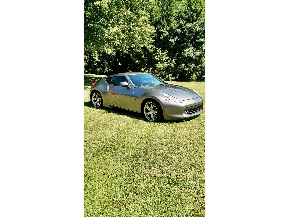 2011 Nissan 370Z for sale by owner in Clarksville