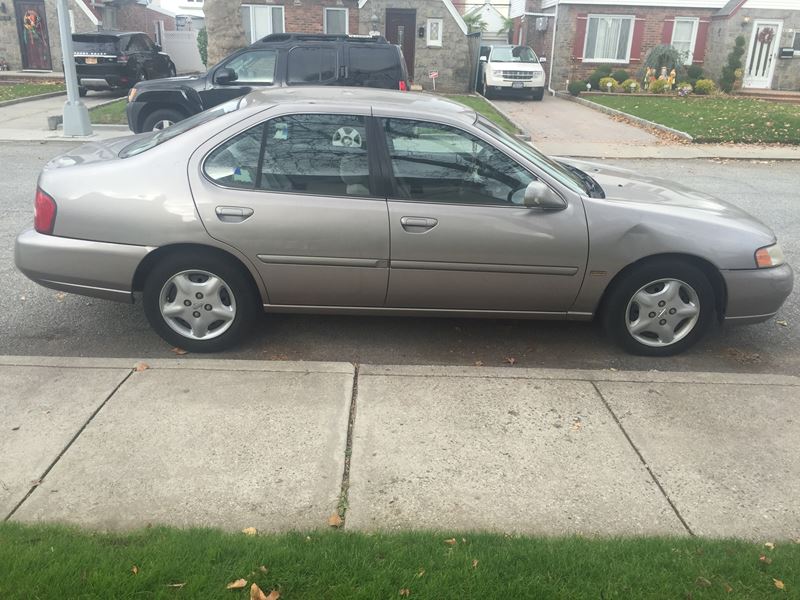 2001 Nissan Altima for sale by owner in BRIDGEWATER