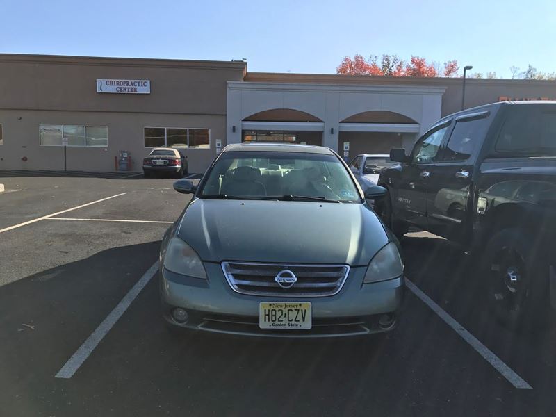 2003 Nissan Altima for sale by owner in Sicklerville