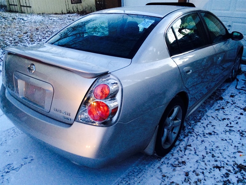 2005 Nissan Altima for sale by owner in NEWARK