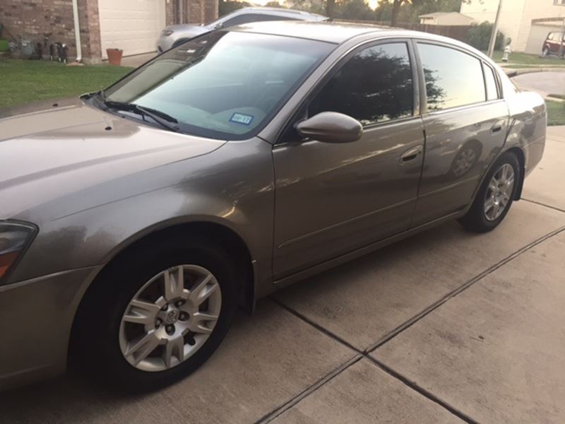 2005 Nissan Altima for sale by owner in Leander