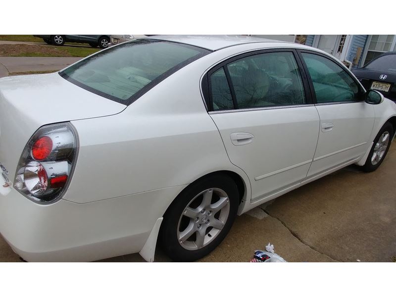 2006 Nissan Altima for sale by owner in Sicklerville