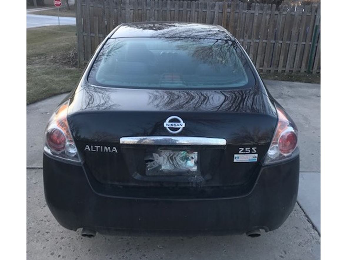 2008 Nissan Altima for sale by owner in Milwaukee
