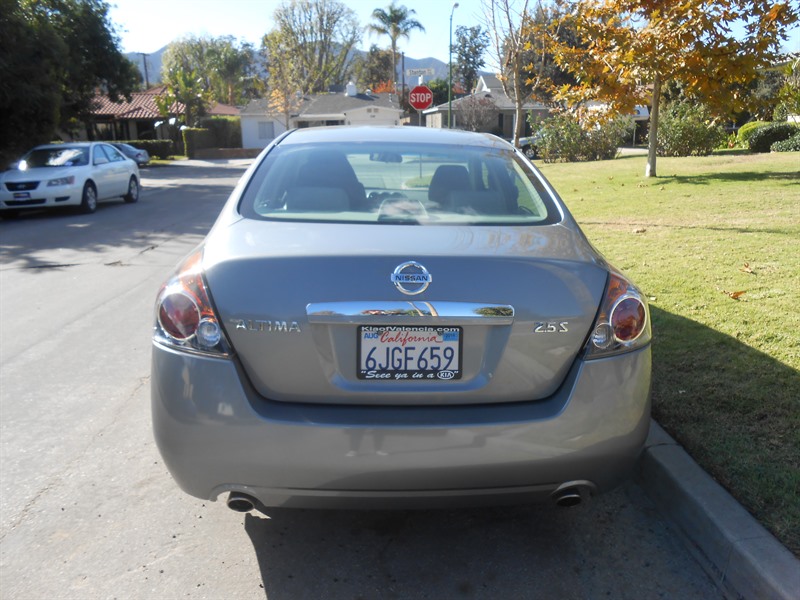 2009 Nissan Altima for sale by owner in LOS ANGELES