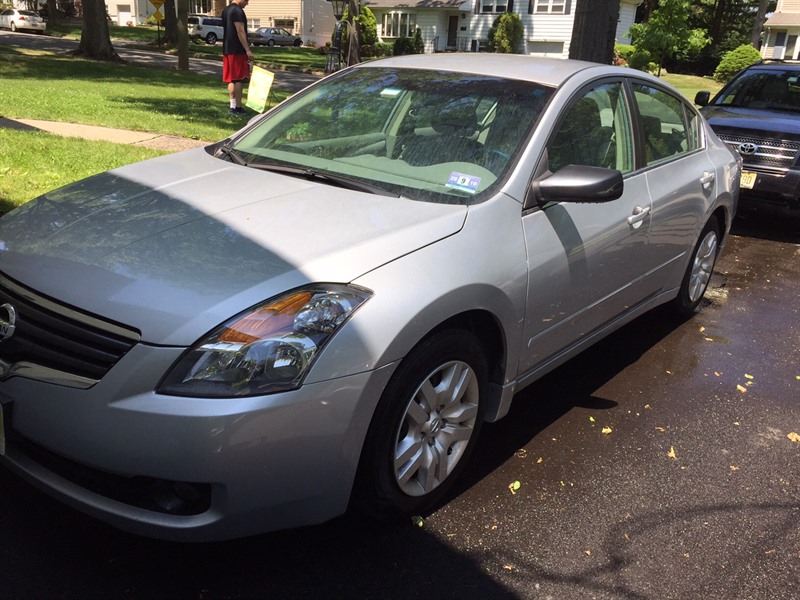 2009 Nissan Altima for sale by owner in PARAMUS