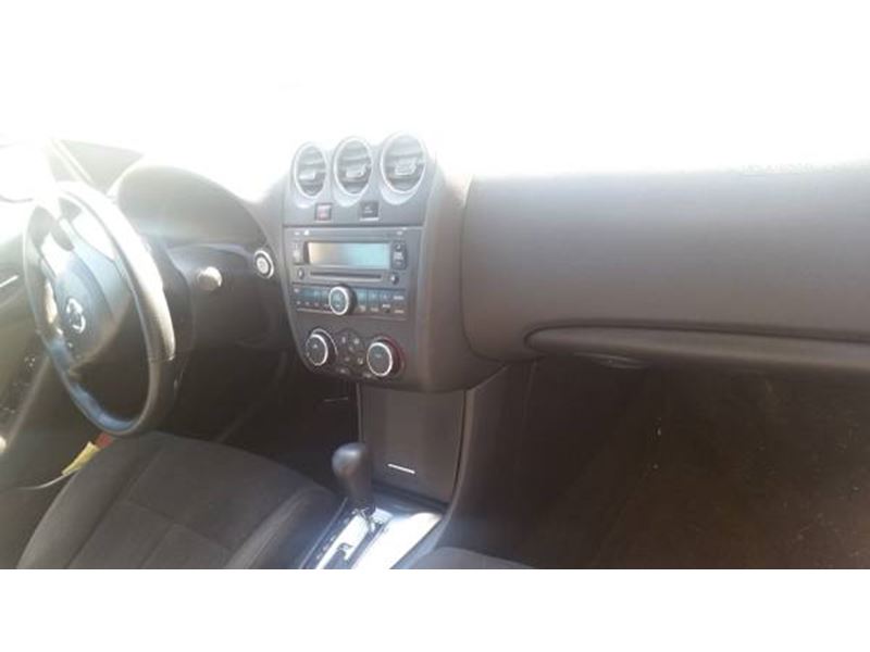 2012 Nissan Altima for sale by owner in North Hollywood