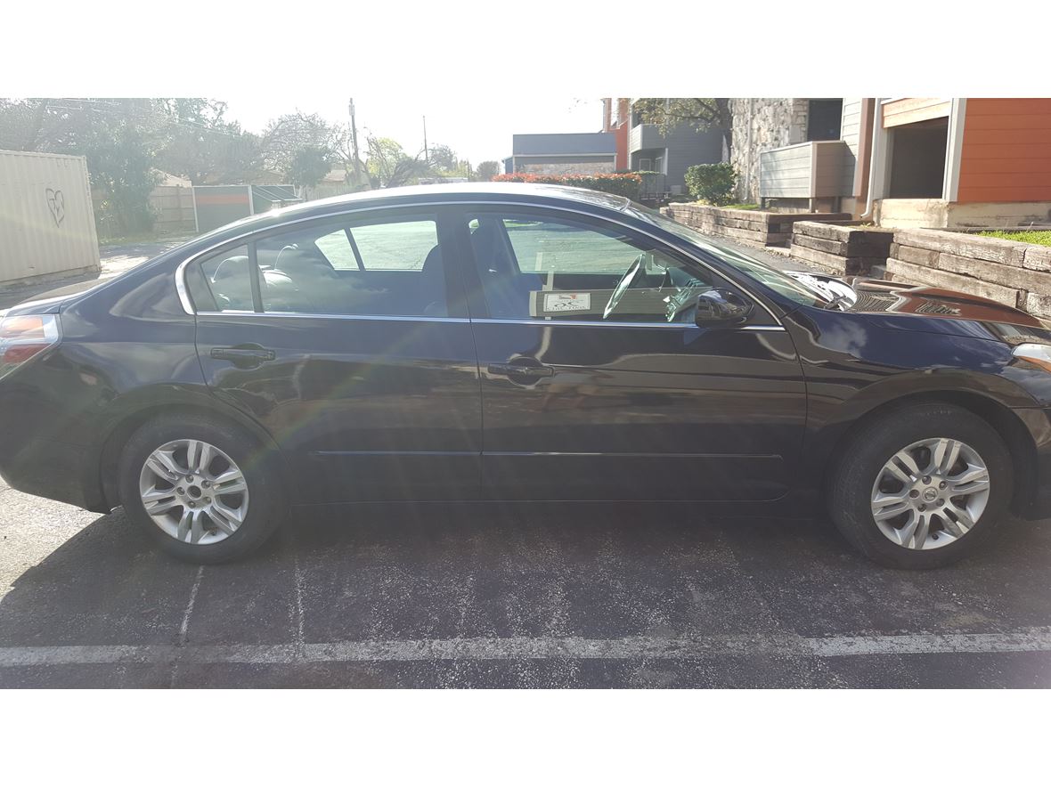 2012 Nissan Altima for sale by owner in San Antonio
