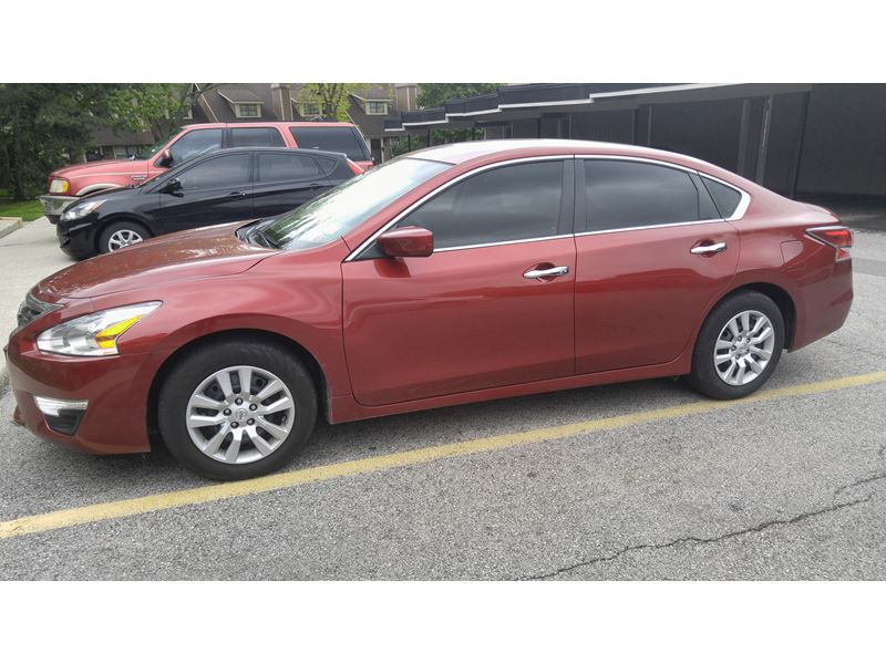 2014 Nissan Altima for sale by owner in Fort Wayne