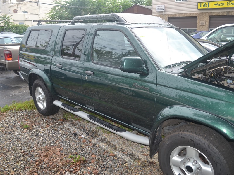 2000 Nissan Frontier for sale by owner in ATLANTIC HIGHLANDS