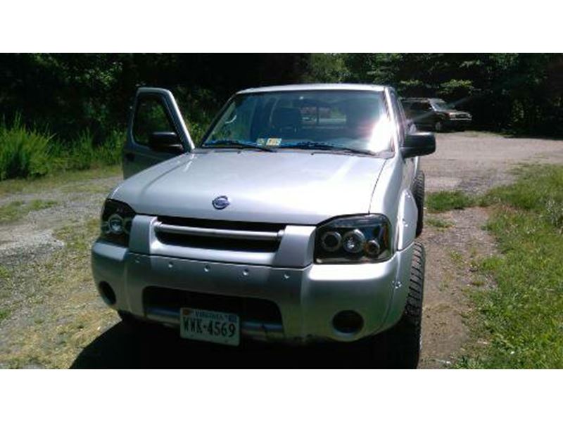 2003 Nissan Frontier for sale by owner in Bassett