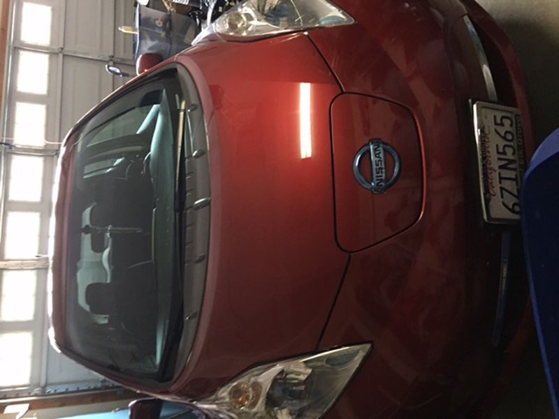 2013 Nissan Leaf for sale by owner in Sacramento