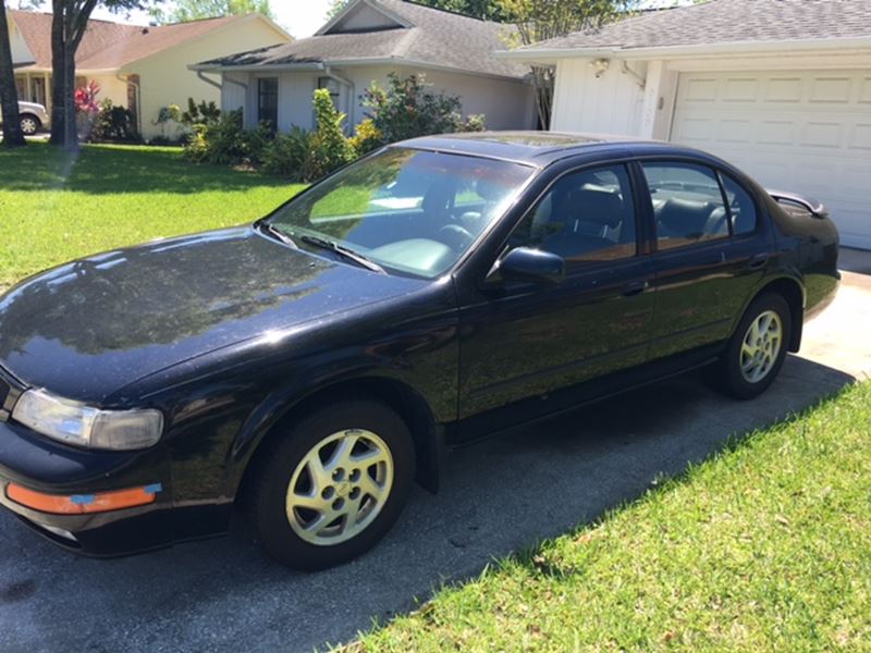 1996 Nissan Maxima for sale by owner in Orlando