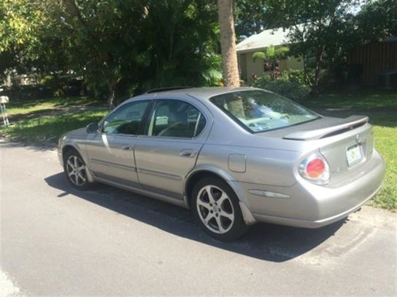 2002 Nissan Maxima for sale by owner in TAMPA