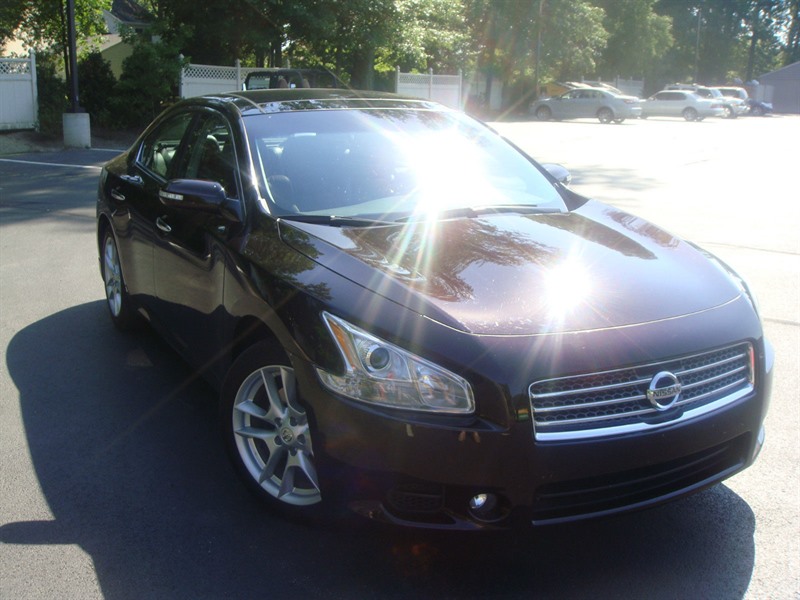 2010 Nissan Maxima for sale by owner in PITTSBURG