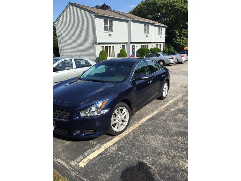 2011 Nissan Maxima for sale by owner in West Warwick