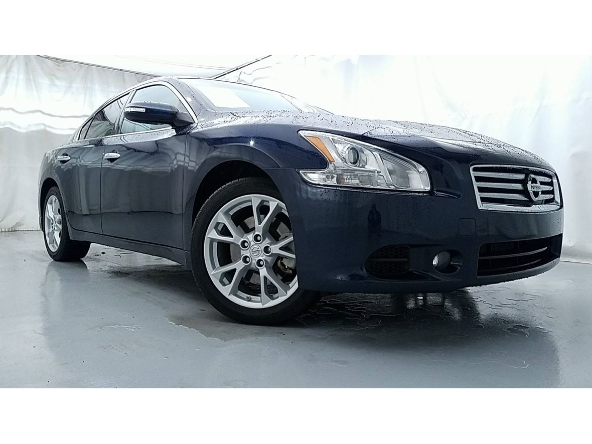 2011 Nissan Maxima for sale by owner in Hammond
