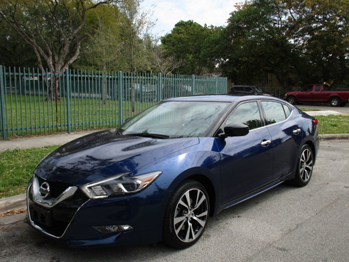 2016 Nissan Maxima for sale by owner in Miami