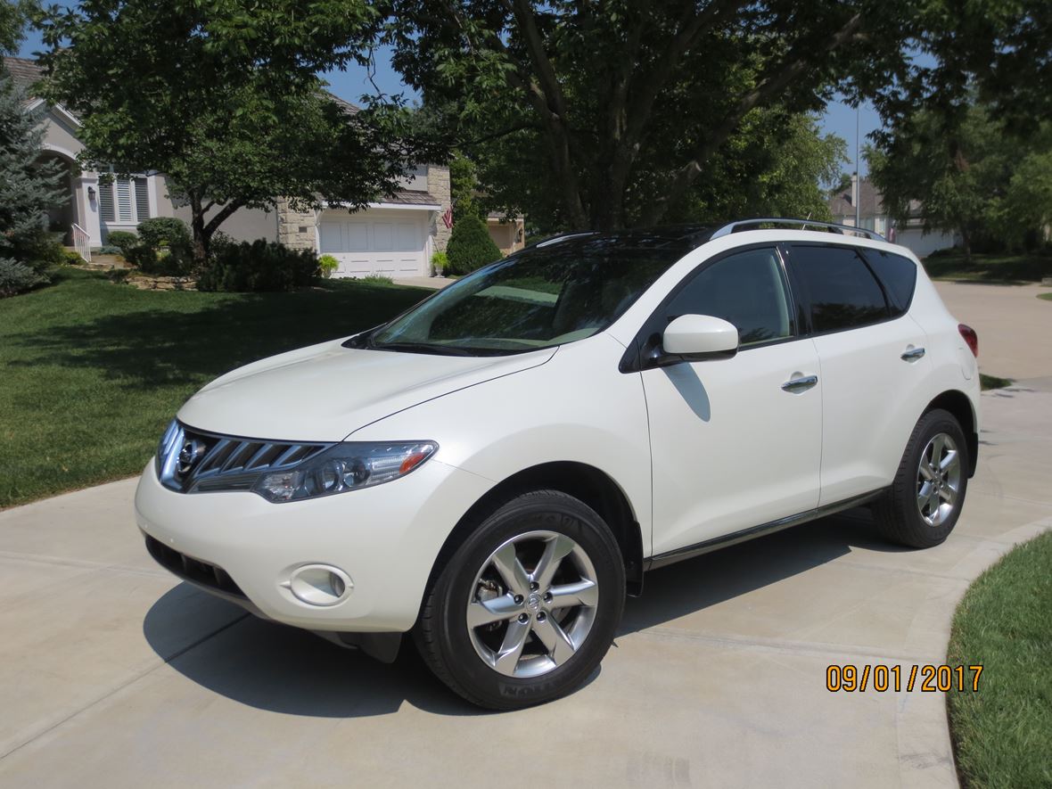 2010 Nissan Murano for sale by owner in Olathe