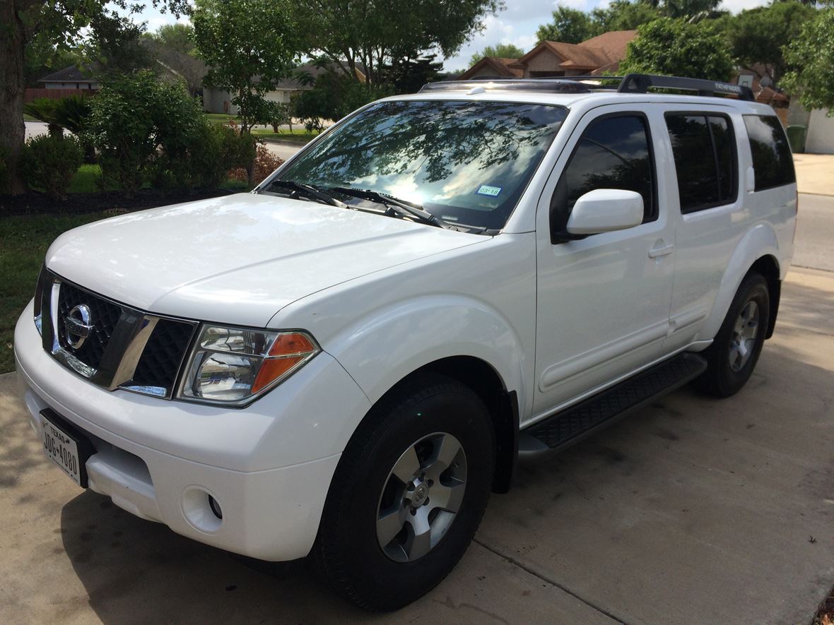 2007 Nissan Pathfinder for sale by owner in Brownsville