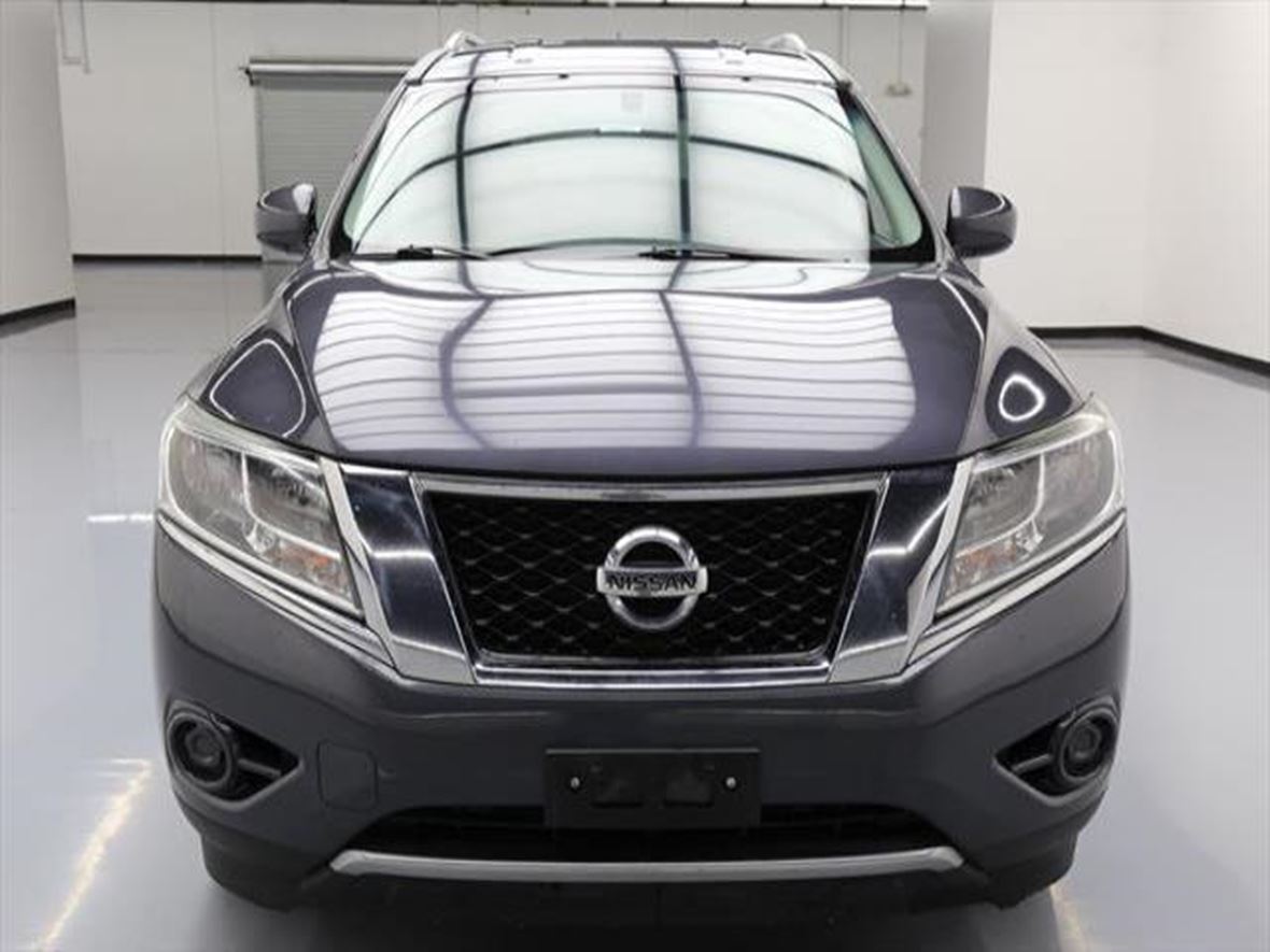 2014 Nissan Pathfinder for sale by owner in Henrieville
