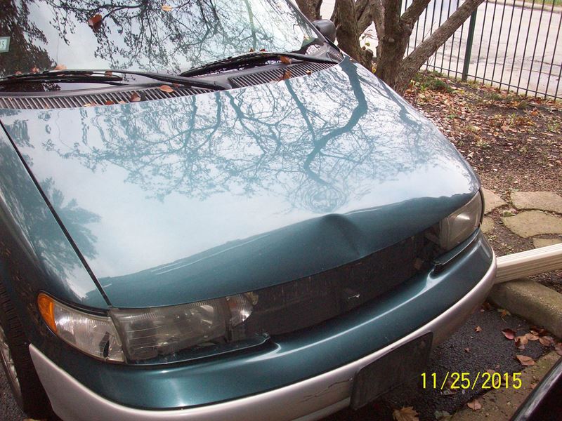 1996 Nissan Quest for sale by owner in CHICAGO
