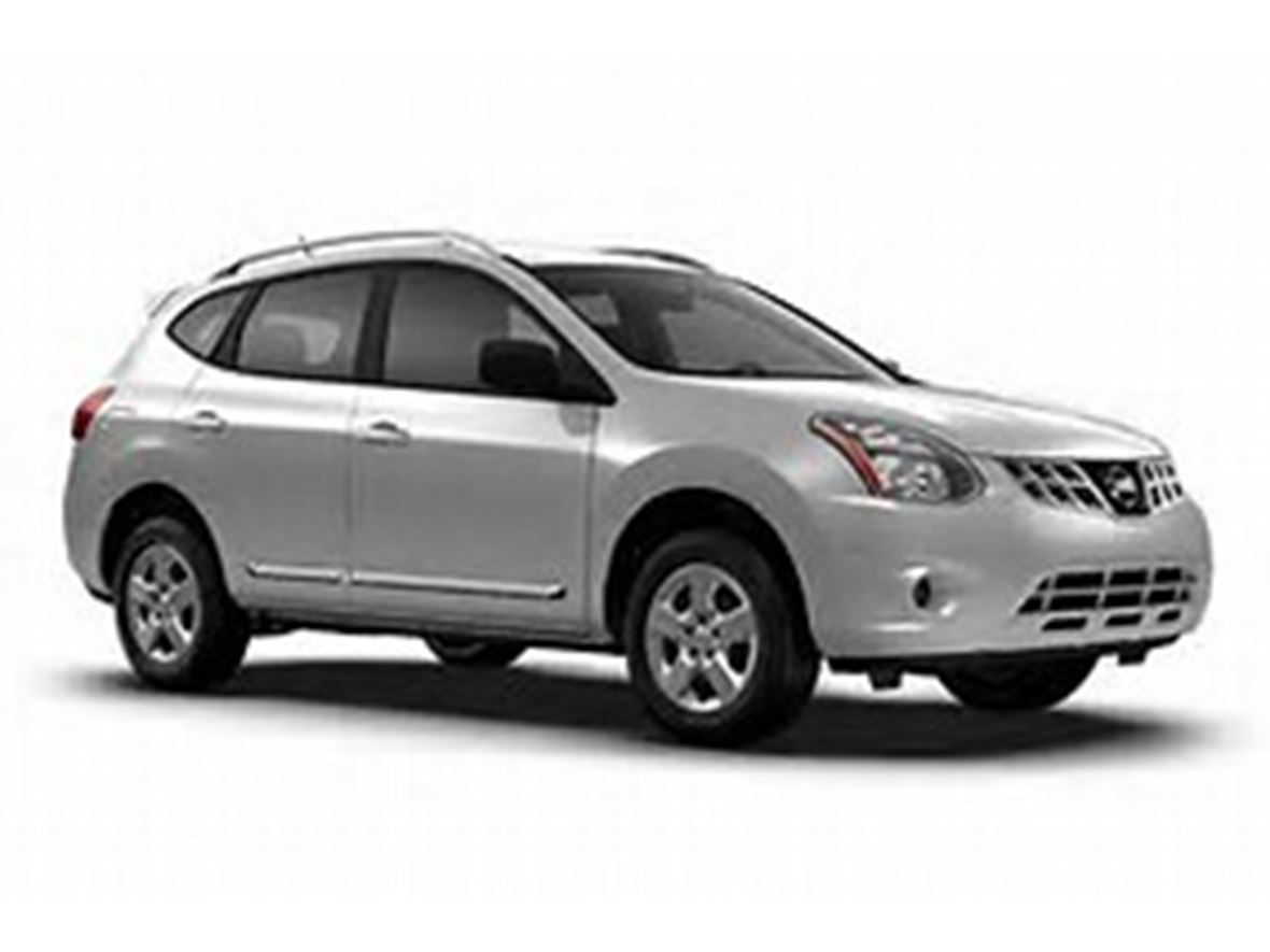 2015 Nissan Rogue Select for sale by owner in Trumbull