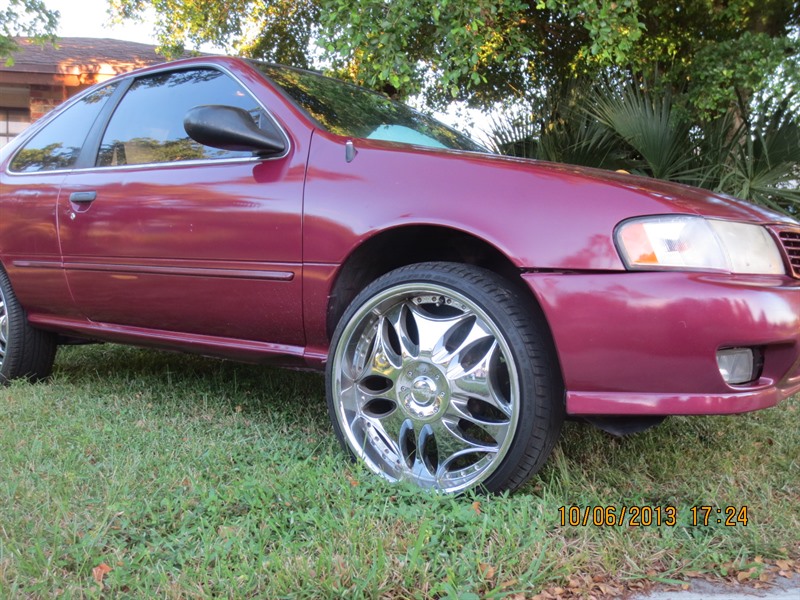 1995 Nissan Sentra for sale by owner in BOCA RATON