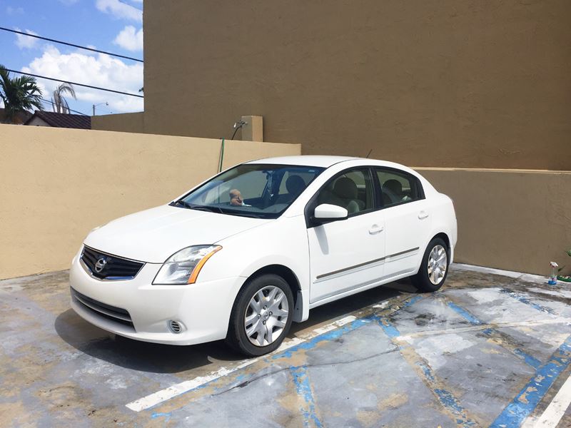 2010 Nissan Sentra for sale by owner in Miami