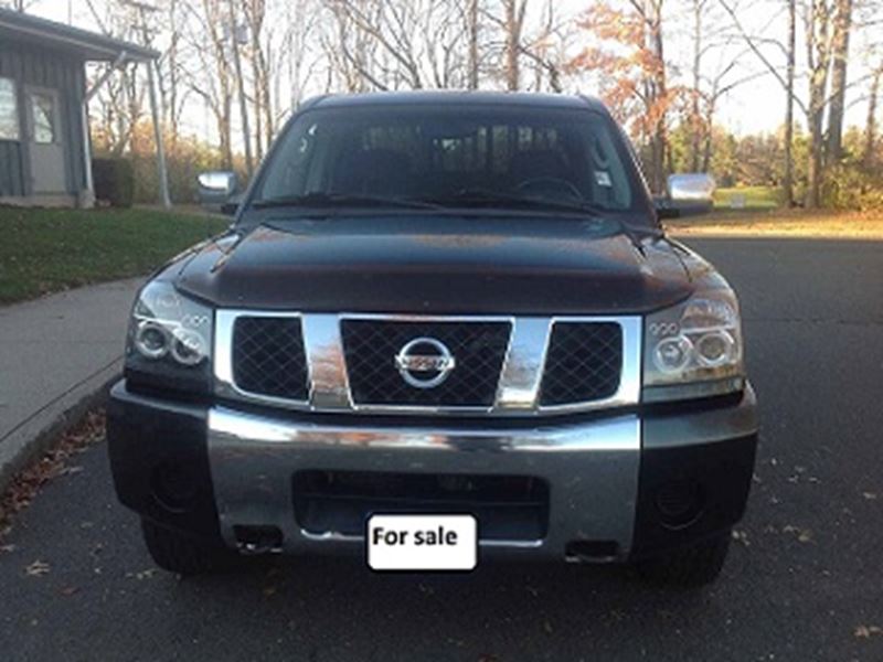 2004 Nissan Titan for sale by owner in Hartford