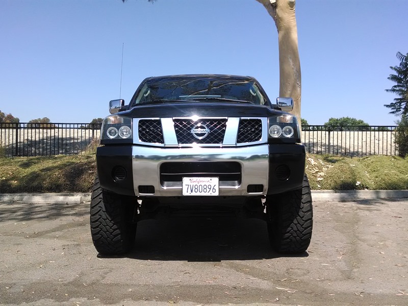 2005 Nissan Titan for sale by owner in CHANDLER