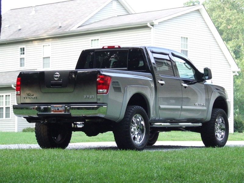 2006 Nissan Titan for sale by owner in QUANTICO