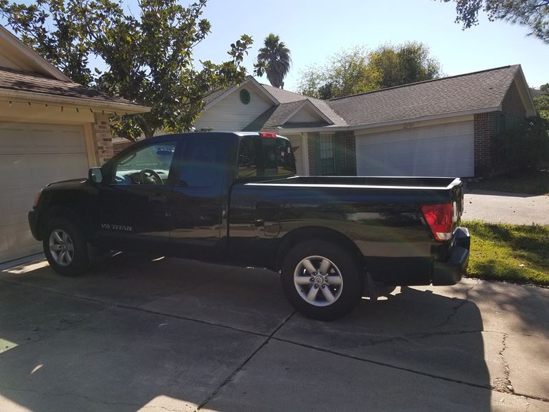 2010 Nissan Titan for sale by owner in Houston