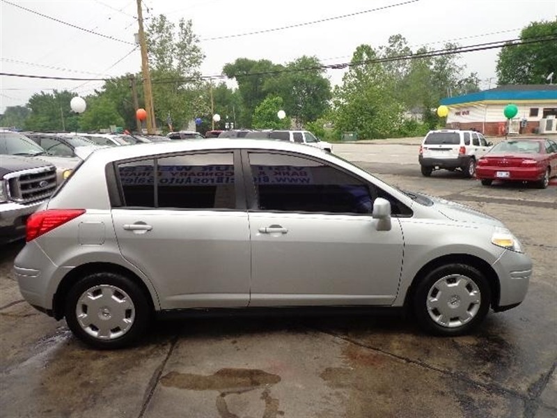 2008 Nissan Versa for sale by owner in LOUISVILLE