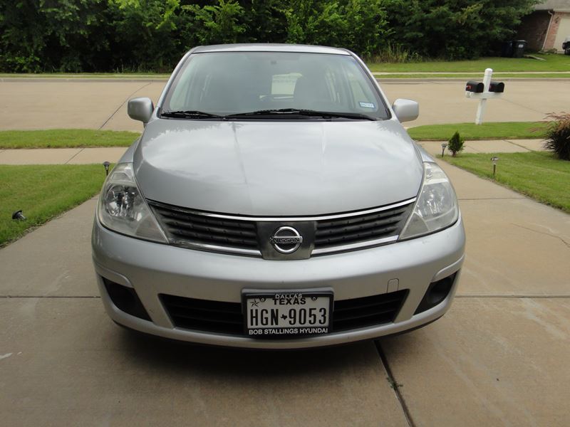 2008 Nissan Versa for sale by owner in Little Elm