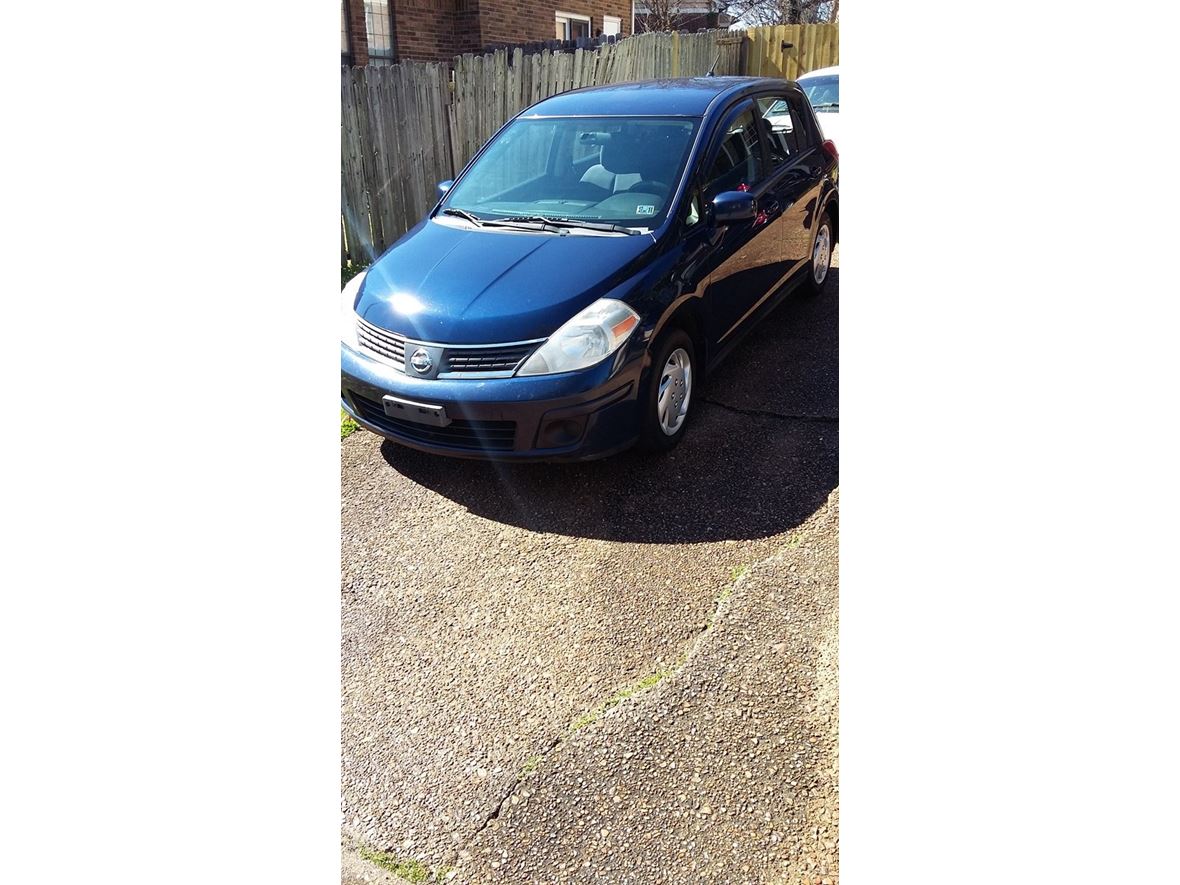 2008 Nissan Versa for sale by owner in Memphis