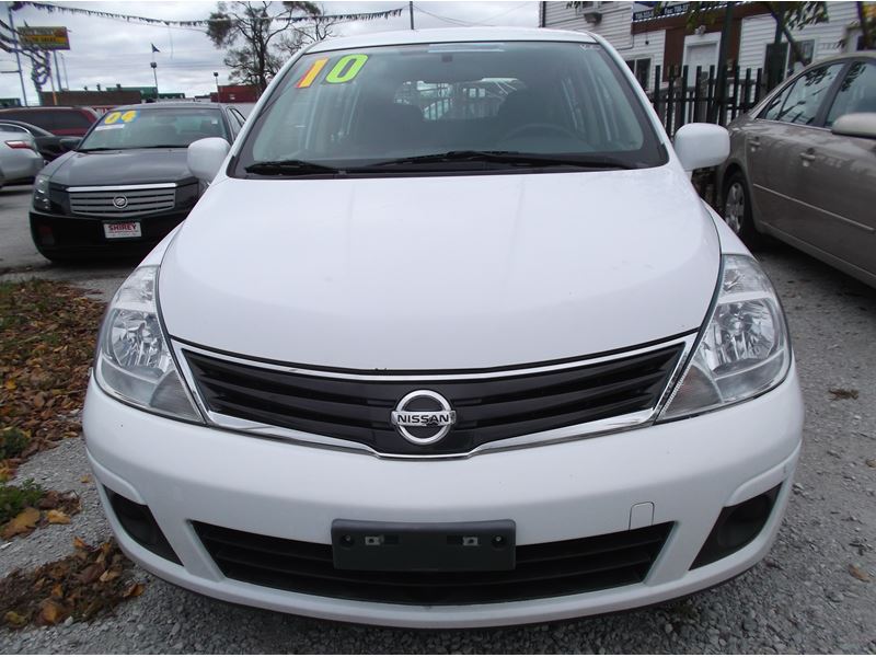 2010 Nissan Versa for sale by owner in Harvey