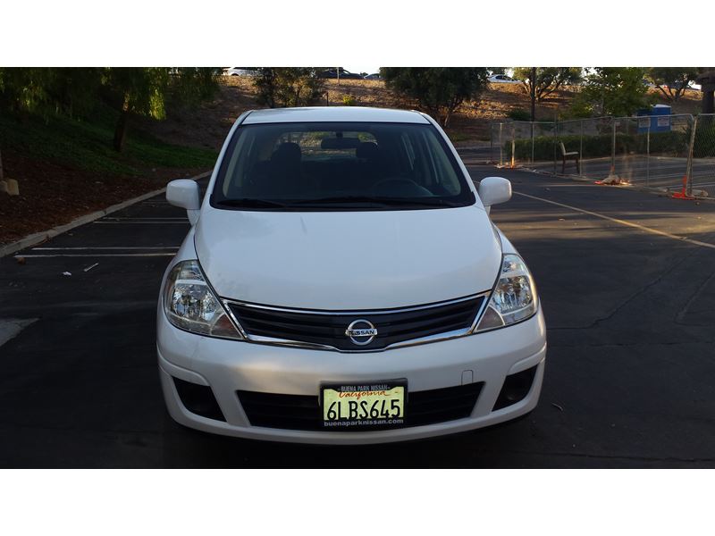 2010 Nissan Versa for sale by owner in Mission Viejo