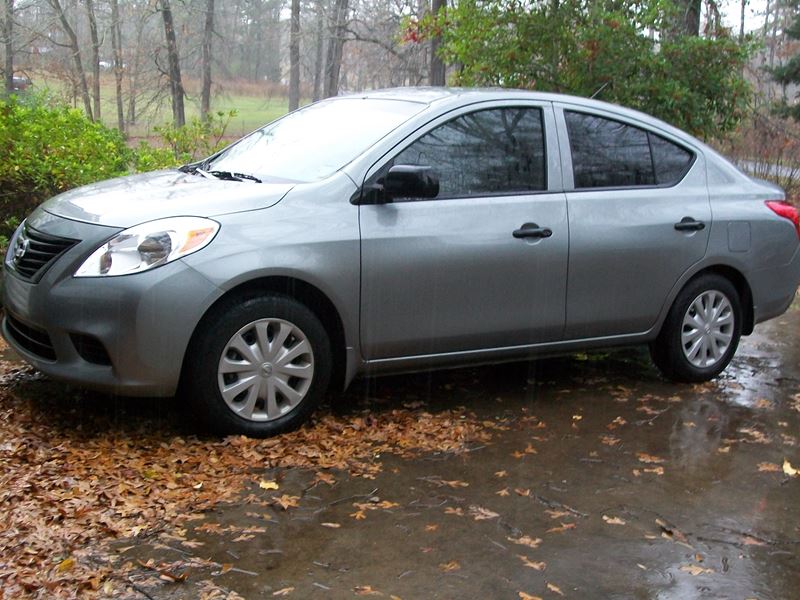 2013 Nissan Versa for sale by owner in WEST MONROE