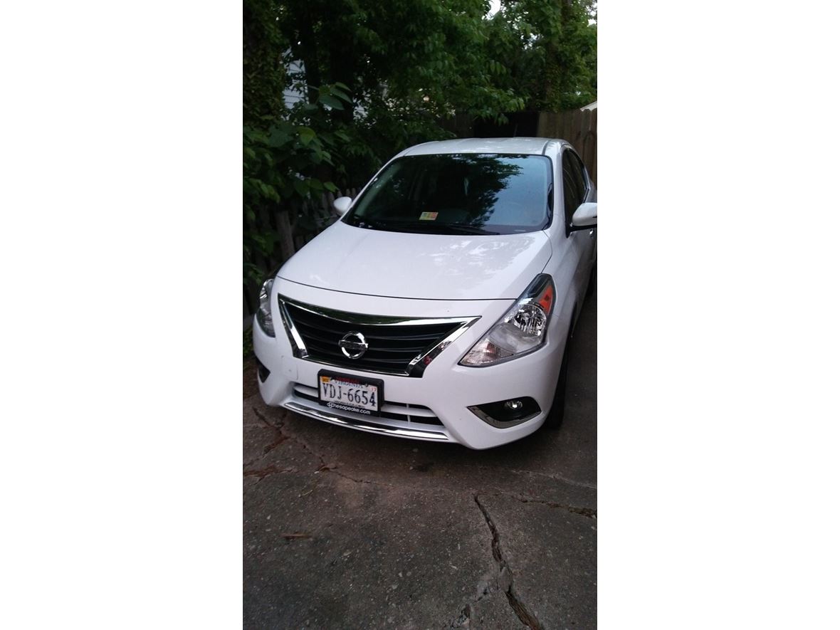 2016 Nissan Versa for sale by owner in Norfolk