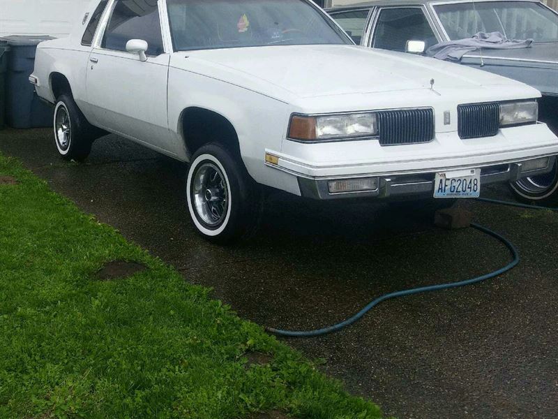 1985 Oldsmobile Cutlass for sale by owner in PUYALLUP